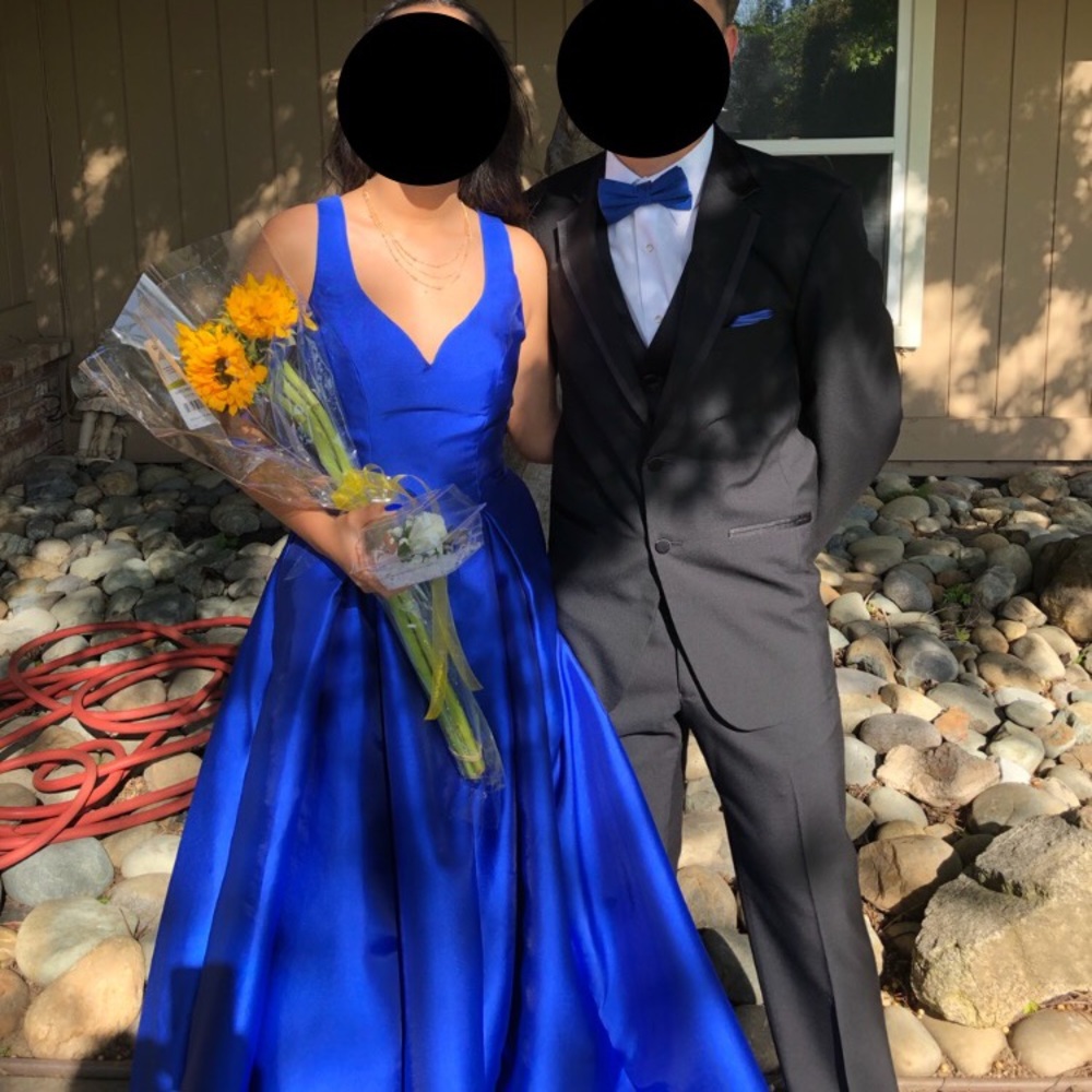 Navy blue prom dress!